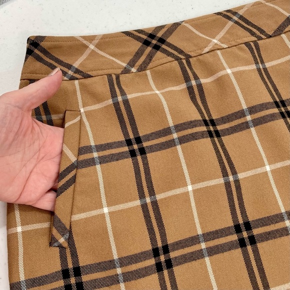 Laura Scott Petite Medium Camel Black White Plaid Academia Preppy Plaid Skirt - Picture 5 of 11
